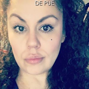 Meet your Posher, Imelda